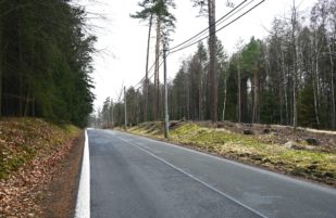 Stavba nové stezky od Zděné boudy k lesnímu hřbitovu